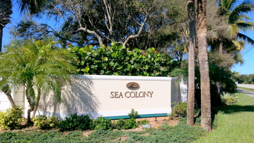 8 West Sea Colony Drive